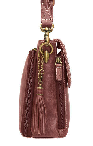 Gun Tote'n Mamas Distressed Buffalo Leather Shoulder Clutch in Red with tassel detail